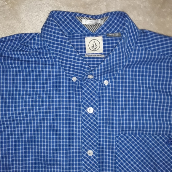 Volcom button down - Picture 2 of 3